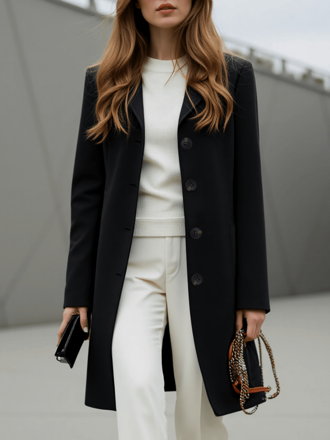 Essential Luxury: Il Cappotto che definisce il tuo stile